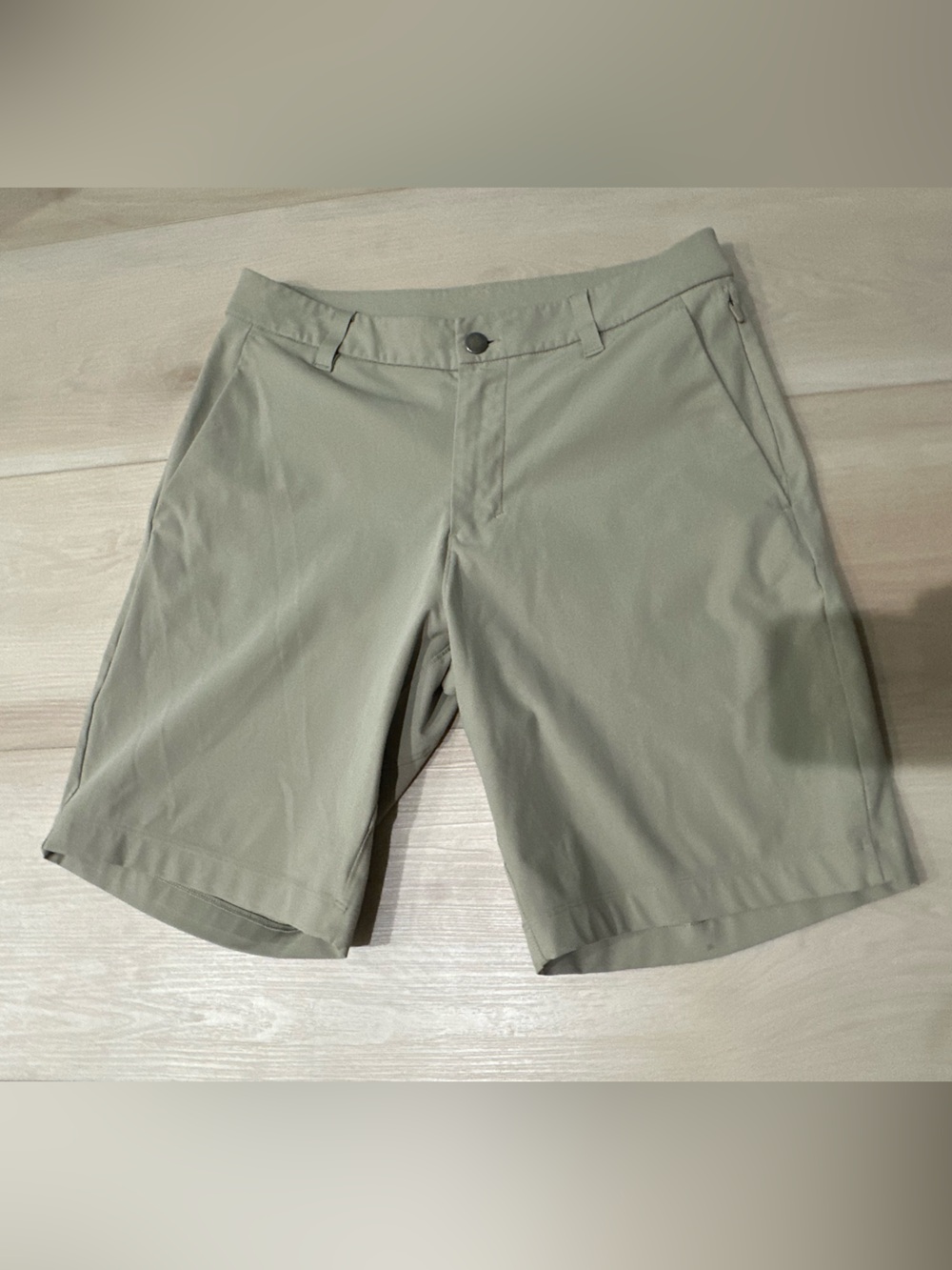 Men’s Lululemon ABC Shorts - Khaki - Size 30